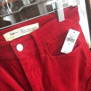 GAP Super High-Rise Curvy True Skinny Velvet Jeans